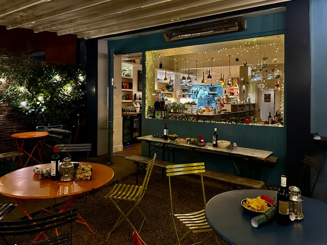 Little Bird, coffee & yoga