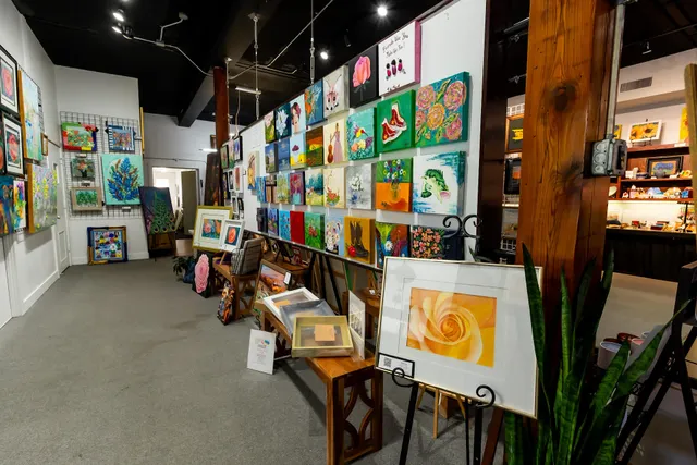 Rose City Art Gallery and Gifts