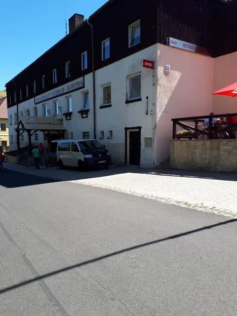 Restaurace, Pension Loučná