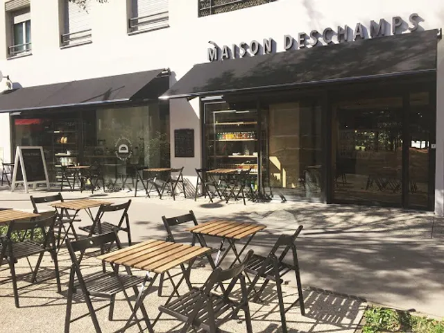 MAISON DESCHAMPS - Boulangerie & Café Bio