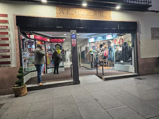Centro comercial Almuzara