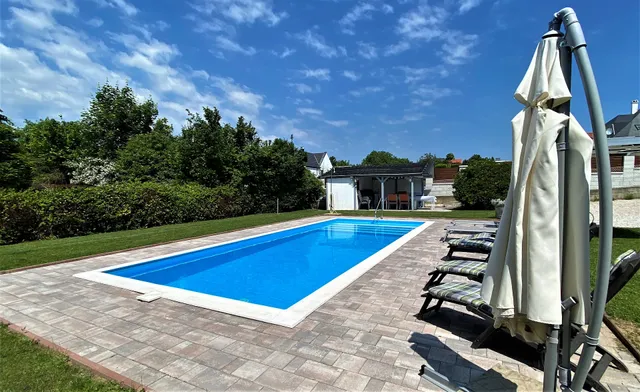 Nefelejcs Apartmanház