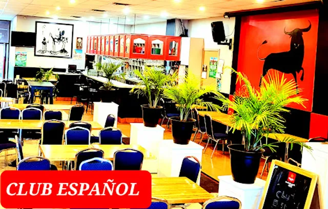 Club Espagnol de Québec - Terrasse - Steak Seafood Tapas - Bar Spectacle Bar Sportif - Cocktail/Wine Bar