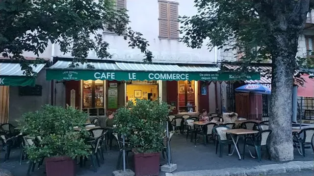 Le Commerce