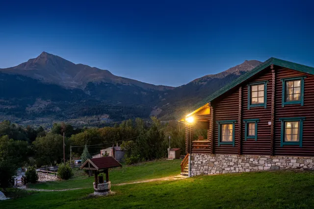 Mountain Escape Chalet