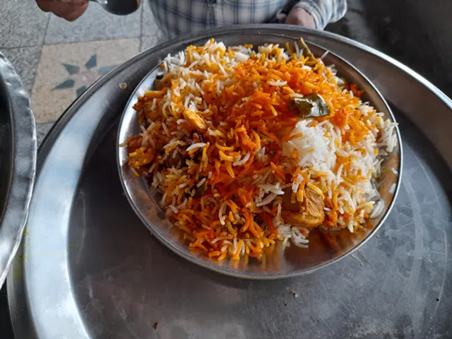 Tip top shahi corner