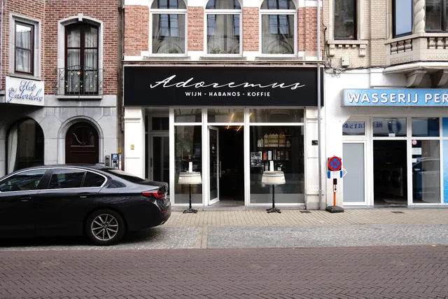 Adoremus Sigaren / Wijn / Whisky