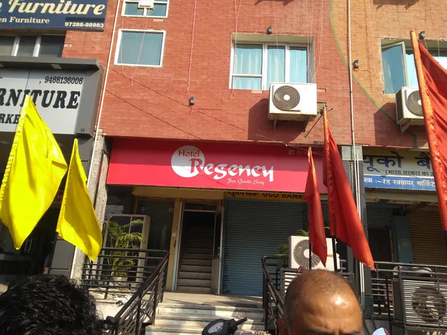 OYO 41618 Hotel Regency