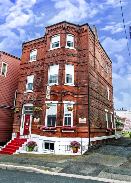 Earle of Leinster Inn Style