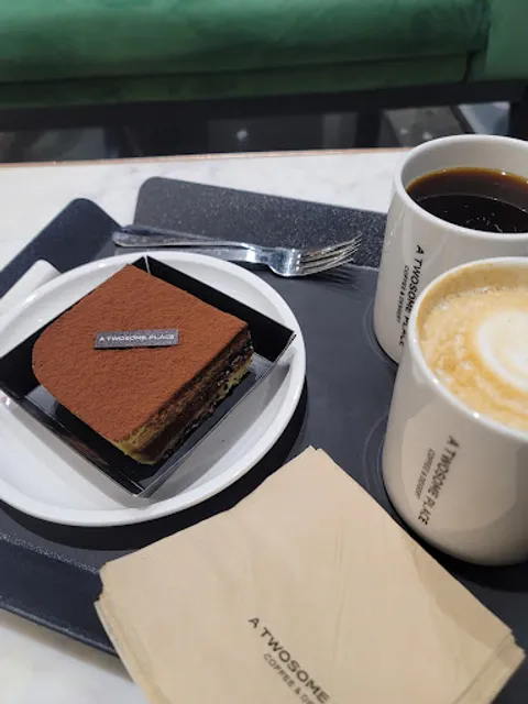 투썸플레이스 부산하단레이어스호텔점