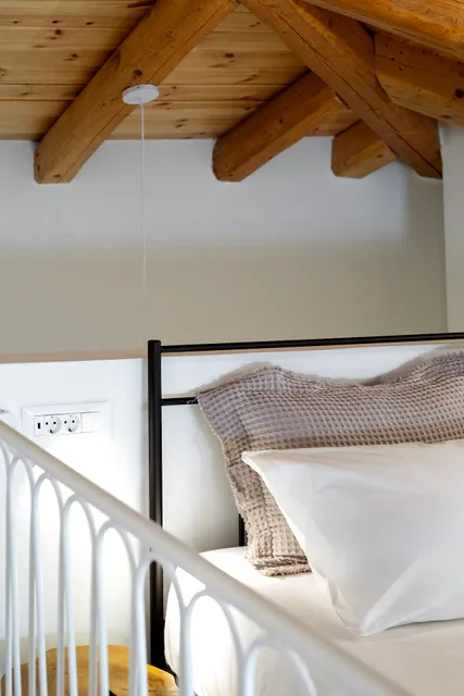 Olive Dryopis Apartments