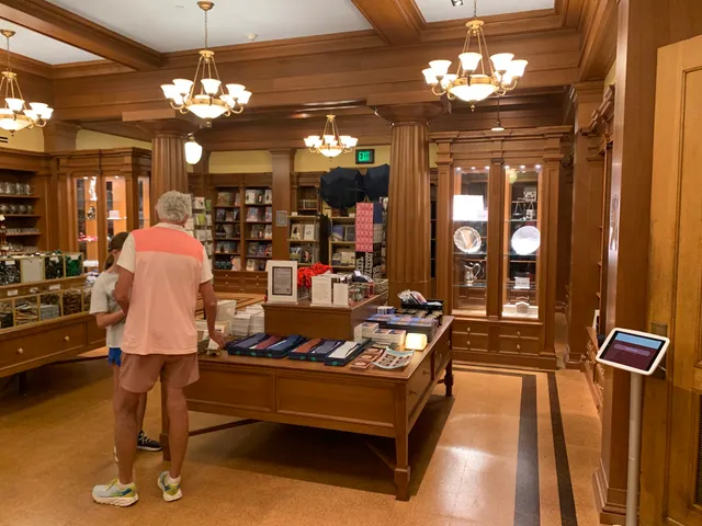 The Supreme Court Historical Society Gift Shop