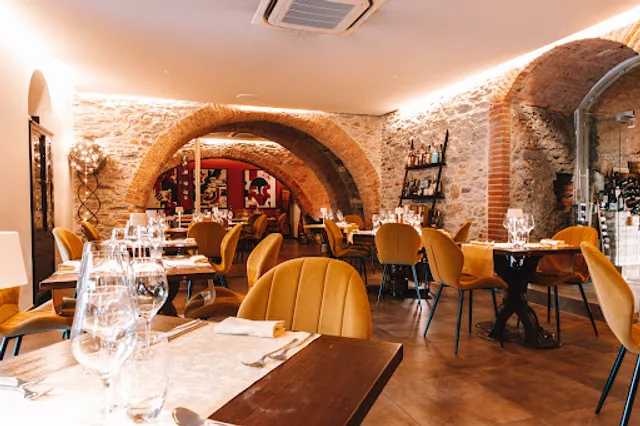 Tabla Indian & Asian Restaurant