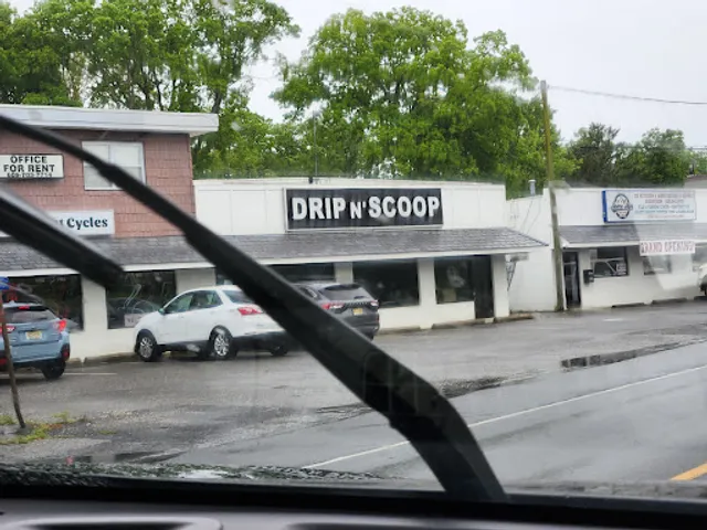 Drip N Scoop