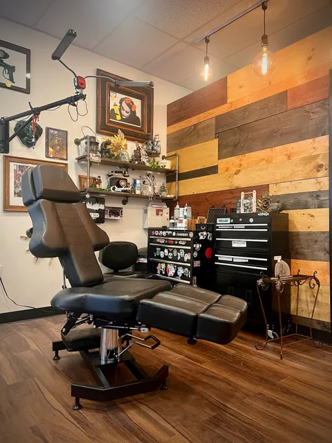 War Paint Studios - Canvas and Skin