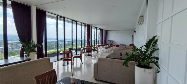 Sky Room Dining Lounge