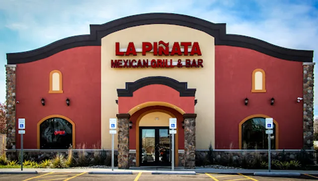 La Piñata Mexican Grill & Bar