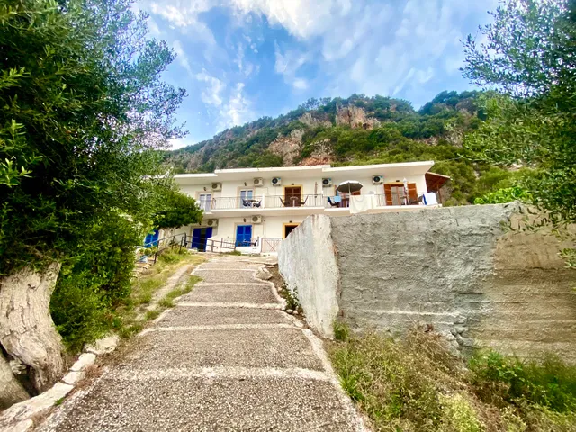 Litheri Studios&Apartment