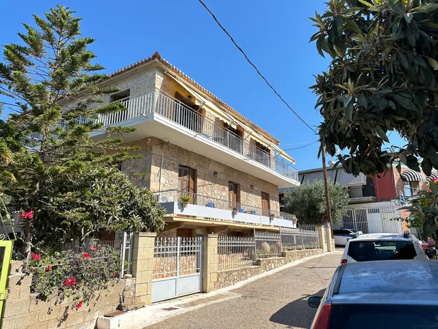 Chrysanthi Apartments