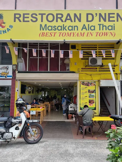 D'Nenas Restaurant Thai