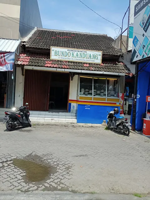 Rumah Makan Bundo Kanduang