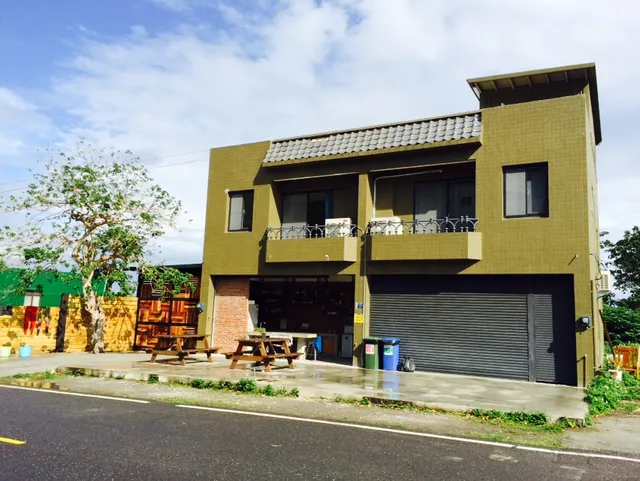 螺絲釘民宿Taitung Open Surf Shop & Hostel