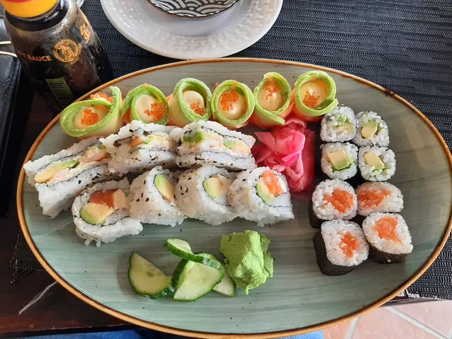 Shuang XI Chinese & Sushi