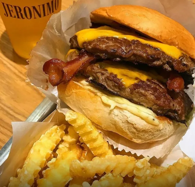 Madero & Jeronimo Burger Parque Shopping Barueri