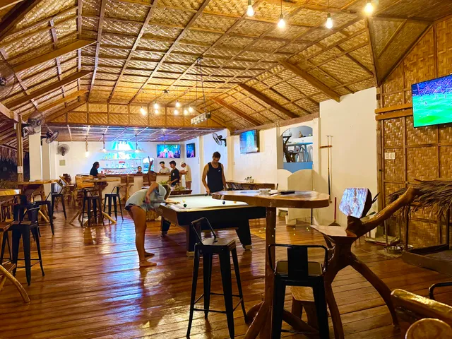 THIRSTY TRAVELLER Sports Bar Siquijor