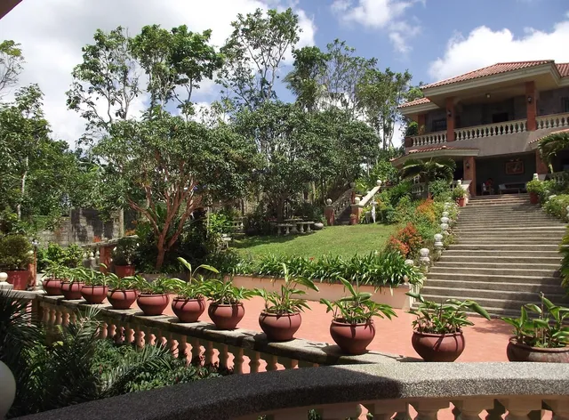 Beatriz Garden
