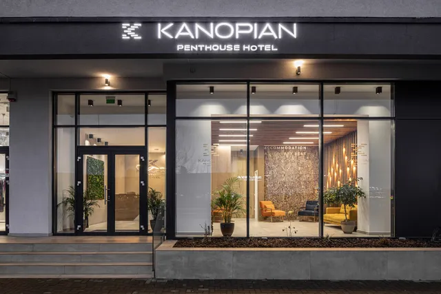 Kanopian Penthouse Hotel