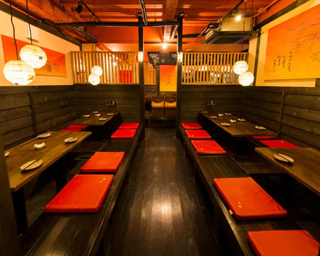 六方じんのすけ 秦野