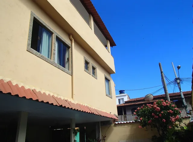 House and Lodge Beach