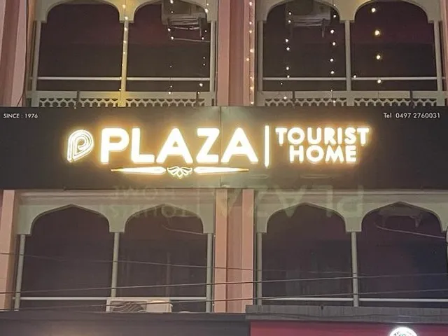 Plaza Tourist Home