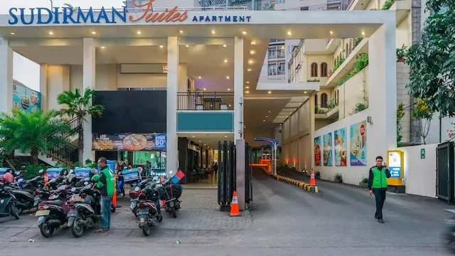Capital O 2218 Sudirman Suites Apartement