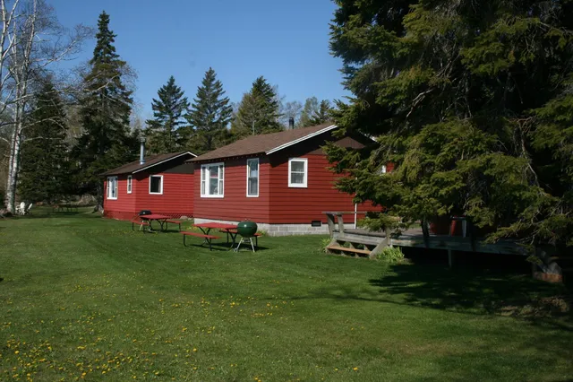 Superior Lakeside Cabins
