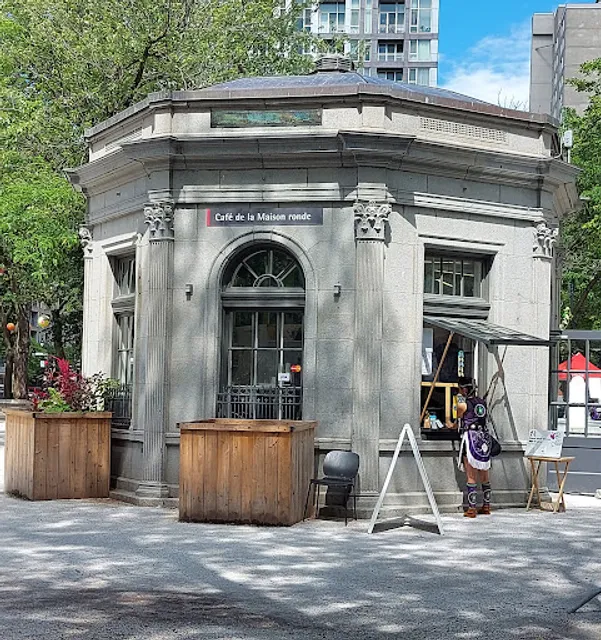 Café Maison Ronde | Roundhouse Cafe