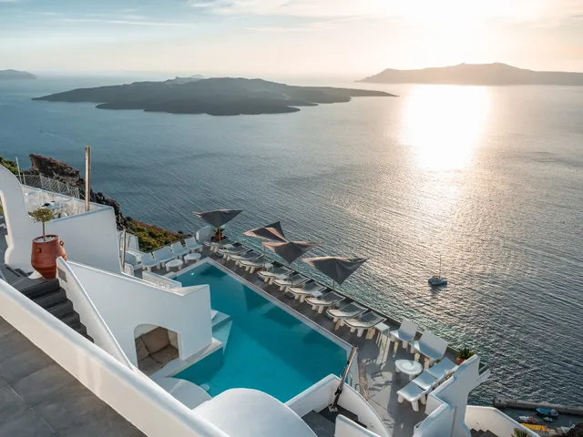 Athina Luxury Suites