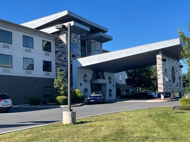 Holiday Inn Express & Suites Shippensburg by IHG