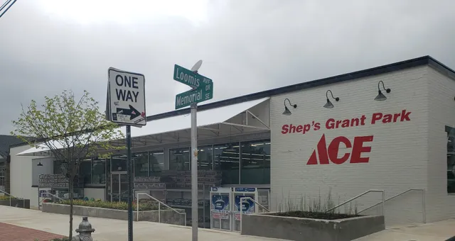 Shep's Grant Park Ace Hardware