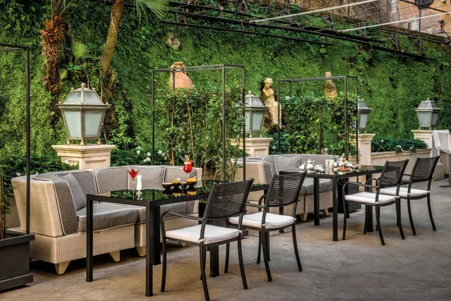 Salone Eva at Palm Court