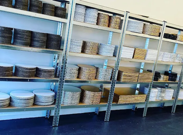 Crummy's Cake Supply & Studio