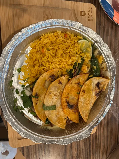 Locos por Tacos Food Truck