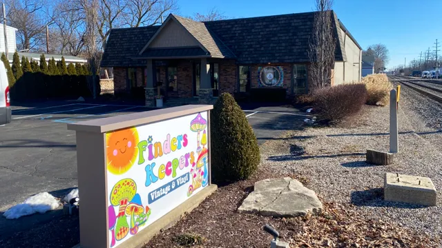 Finders Keepers Vintage & Vinyl