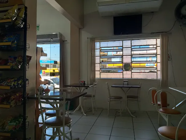 Padaria e Confeitaria Porto Emerim