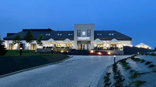 HOTEL GARBÓW hotel & restauracja