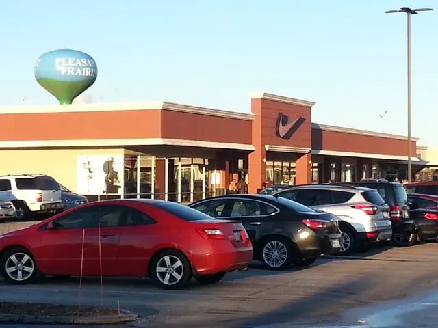 Nike Factory Store - Pleasant Prairie