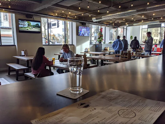 Tam Commons Tap Room & Kitchen