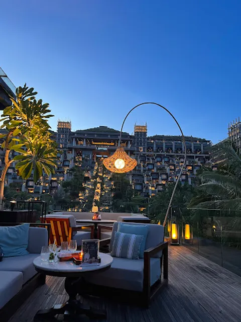 Pala Restaurant & Rooftop Bar