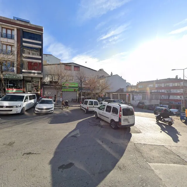 Havuzbaşı çay ve kahve evi